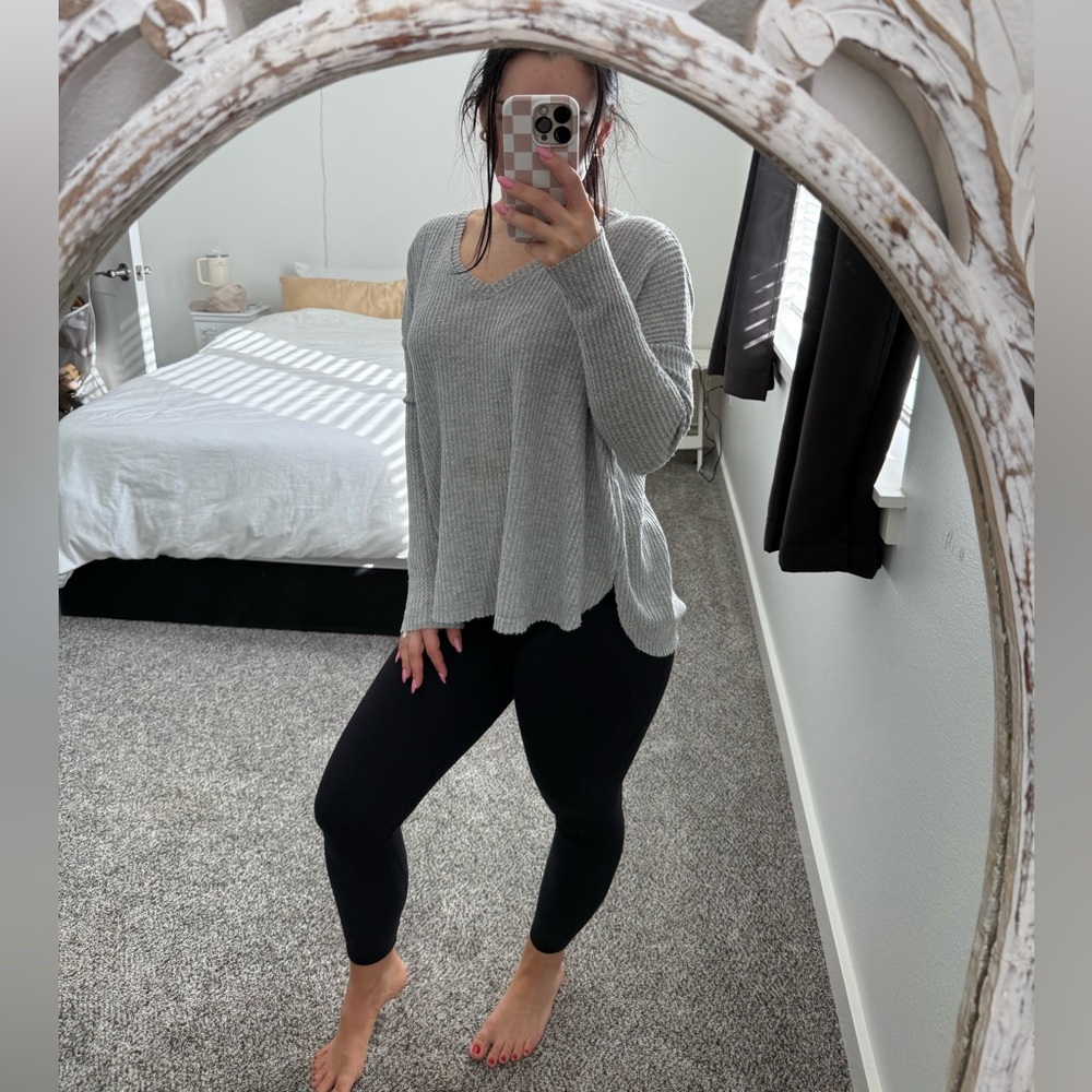 Loose v-neck sweater